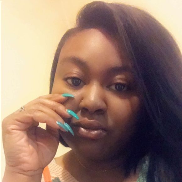 Meet your Posher, Kiara - Picture 1 of 1